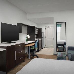 King Studio Suite Hearing Access